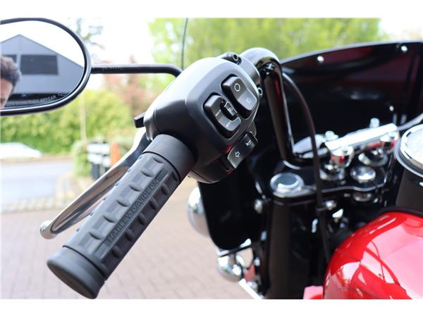 2026 HARLEY-DAVIDSON SOFTAIL FLHC HERITAGE CLASSIC