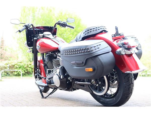 2026 HARLEY-DAVIDSON SOFTAIL FLHC HERITAGE CLASSIC