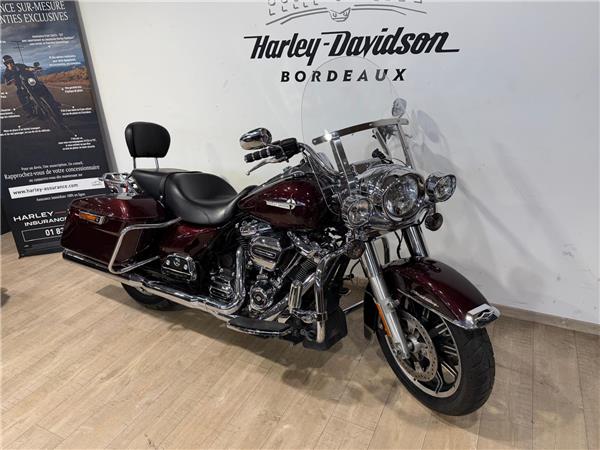 2018 HARLEY-DAVIDSON ROAD KING