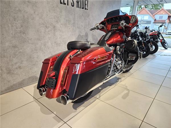 CVO FLHXSE STREET GLIDE 