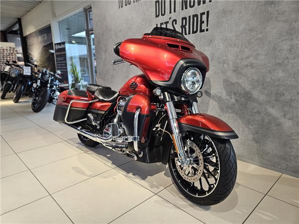 CVO FLHXSE STREET GLIDE 