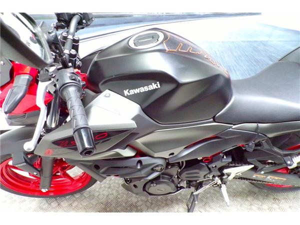 2025 KAWASAKI Z500
