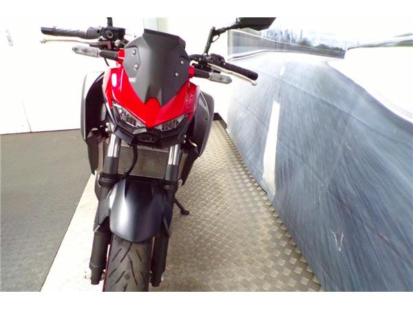 2025 KAWASAKI Z500