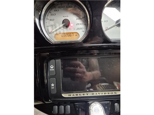 2016 HARLEY-DAVIDSON STREET GLIDE