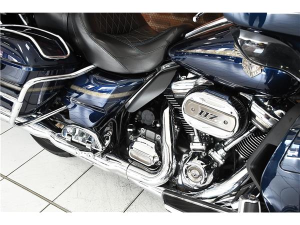 2018 HARLEY-DAVIDSON CVO FLHTKSE ELECTRA GLIDE ULTRA LIMITED