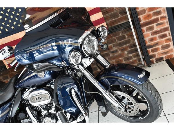 2018 HARLEY-DAVIDSON CVO FLHTKSE ELECTRA GLIDE ULTRA LIMITED