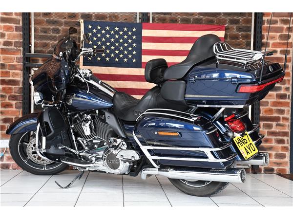 2018 HARLEY-DAVIDSON CVO FLHTKSE ELECTRA GLIDE ULTRA LIMITED