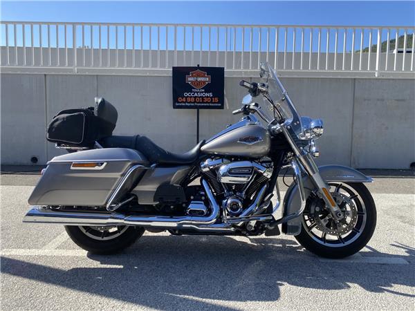 2017 HARLEY-DAVIDSON ROAD KING