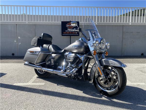 2017 HARLEY-DAVIDSON ROAD KING