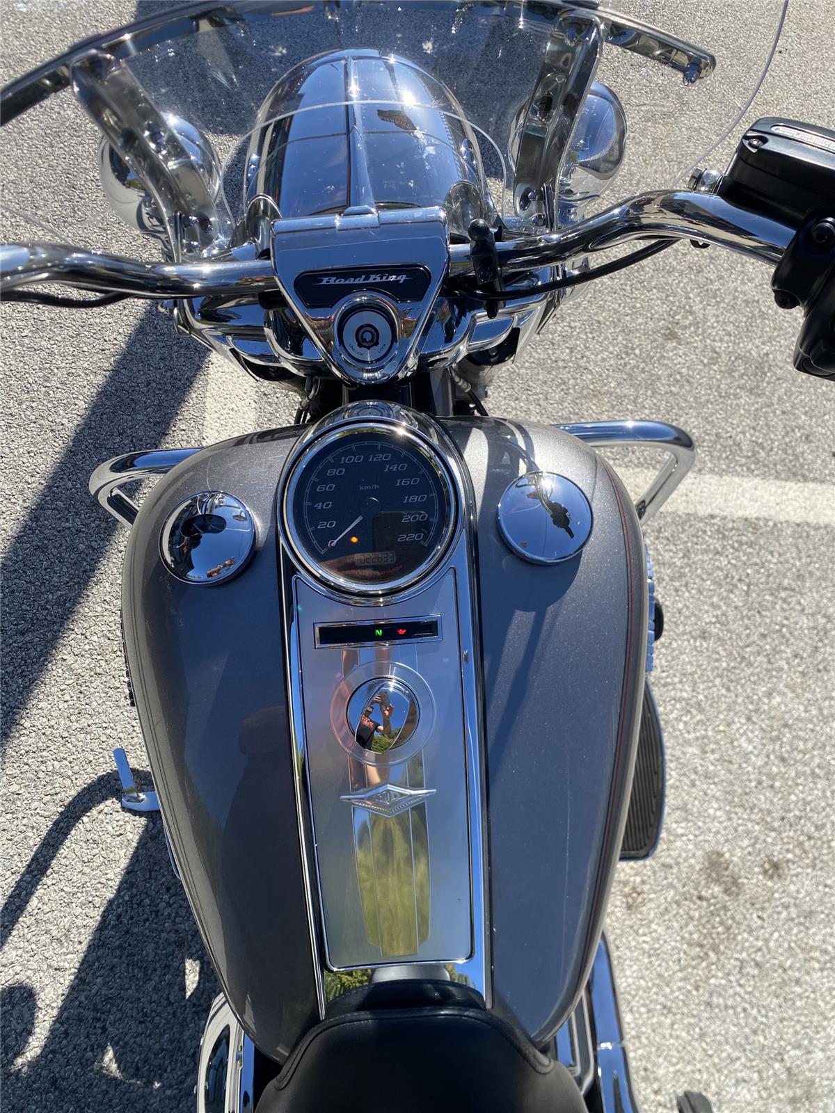 2017 HARLEY-DAVIDSON ROAD KING