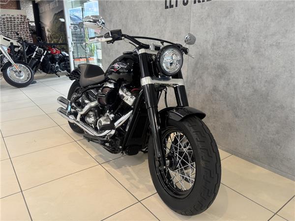 FLSL Softail Slim 