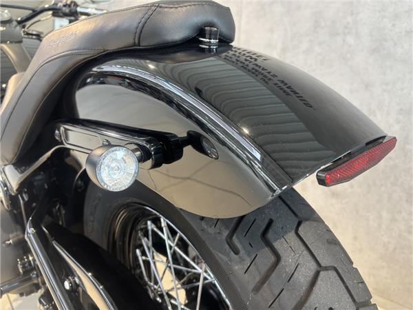 FLSL Softail Slim 