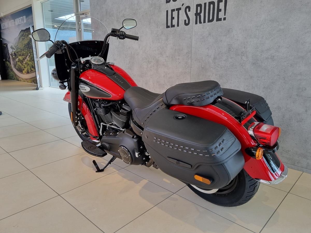 FLHCS Softail Heritage Classic 