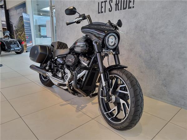 FLSB Softail Sport Glide 