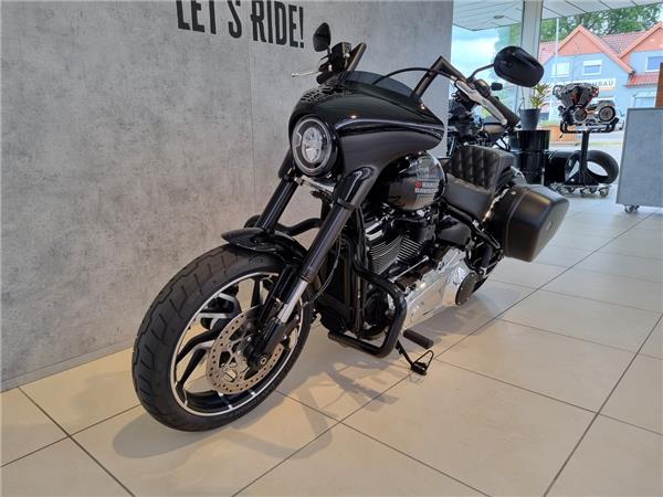 FLSB Softail Sport Glide 
