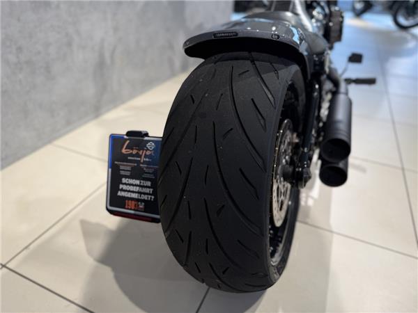 FXBRS Softail Breakout 