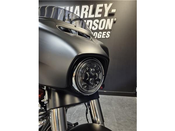 2016 HARLEY-DAVIDSON STREET GLIDE
