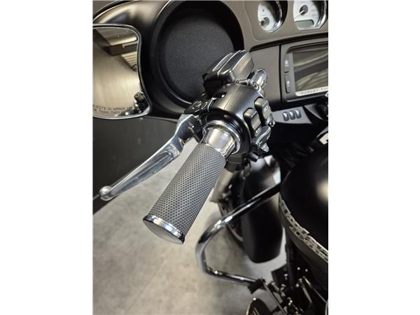 2016 HARLEY-DAVIDSON STREET GLIDE