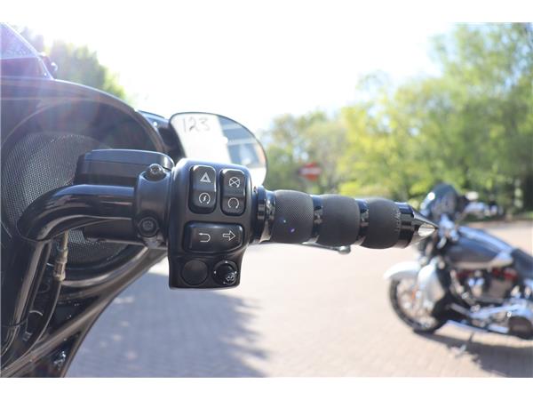 2022 HARLEY-DAVIDSON TOURING FLHXS STREET GLIDE SPECIAL