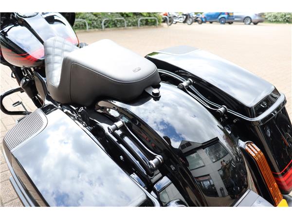 2022 HARLEY-DAVIDSON CVO FLTRXSE ROAD GLIDE