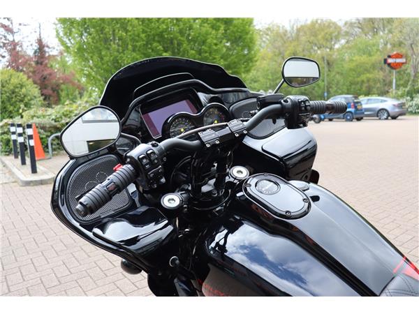 2022 HARLEY-DAVIDSON CVO FLTRXSE ROAD GLIDE