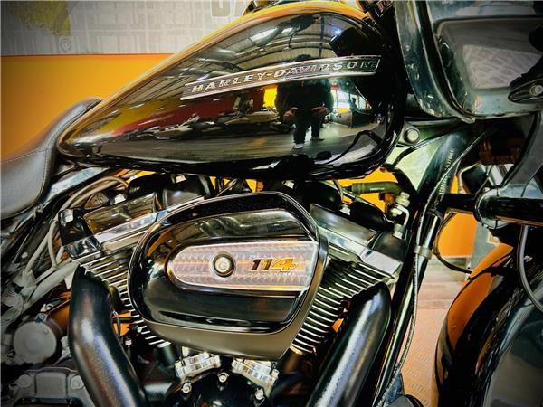 2018 HARLEY-DAVIDSON ROAD GLIDE
