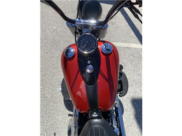 2012 HARLEY-DAVIDSON SLIM