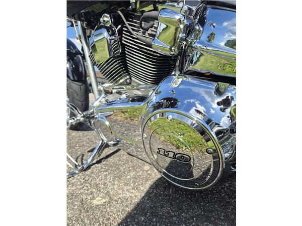 2013 HARLEY-DAVIDSON BREAKOUT