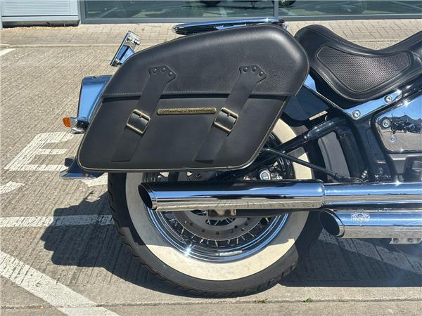 2019 HARLEY-DAVIDSON SOFTAIL FLDE DELUXE