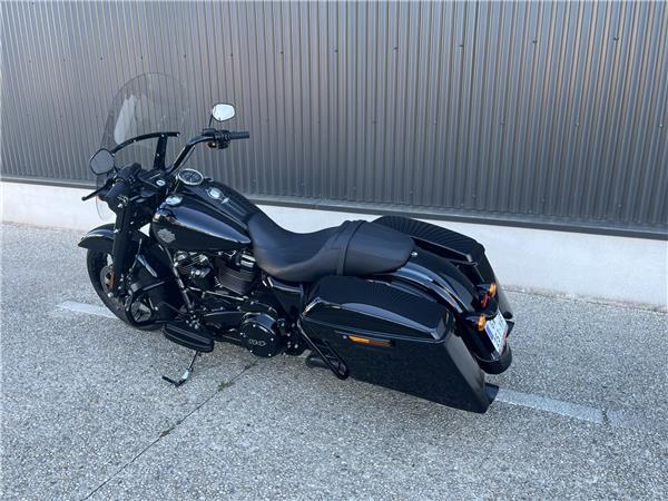 2024 HARLEY-DAVIDSON ROAD KING