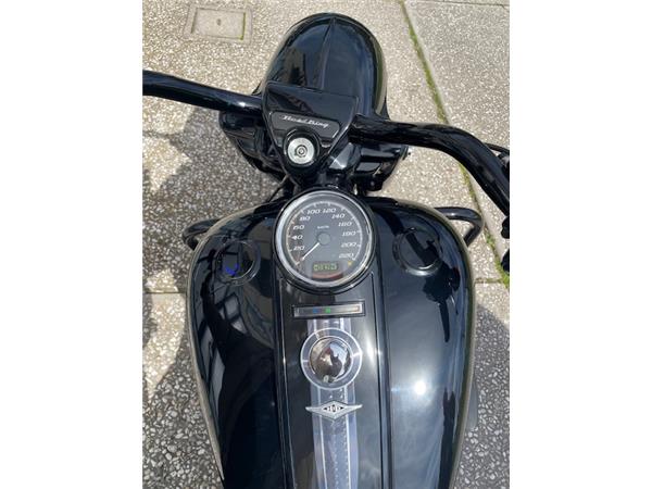 Road King Special 114