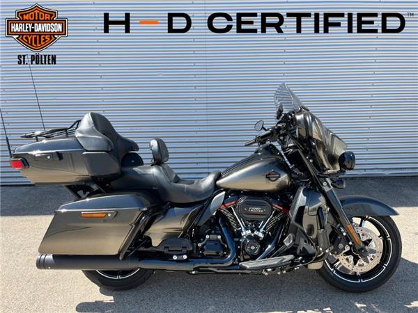 2018 Harley-Davidson CVO Ultra Limited FLHTKSE