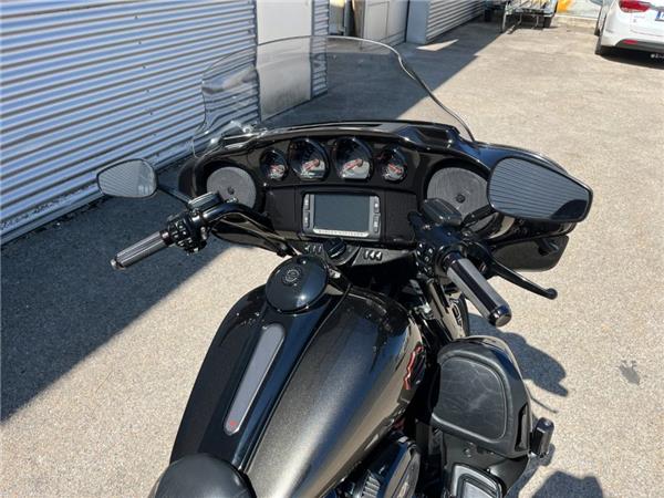 2018 Harley-Davidson CVO Ultra Limited FLHTKSE