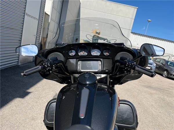 2018 Harley-Davidson CVO Ultra Limited FLHTKSE