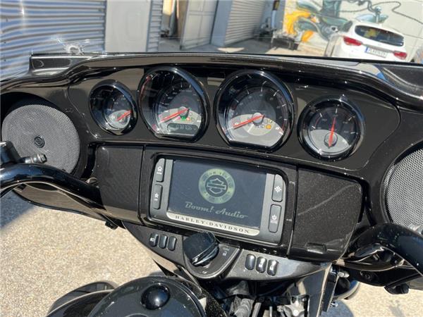 2018 Harley-Davidson CVO Ultra Limited FLHTKSE