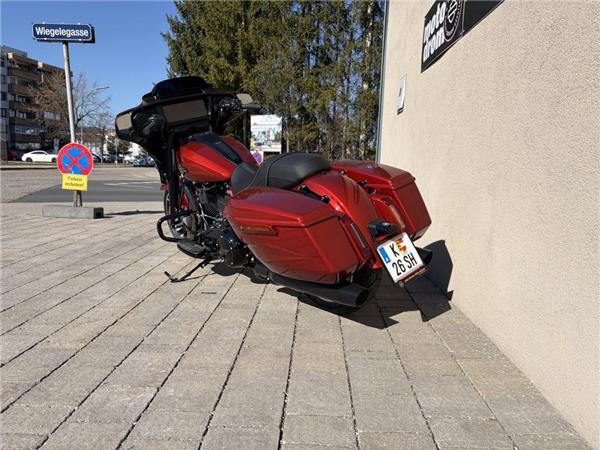 2026 Harley-Davidson Street Glide FLHX