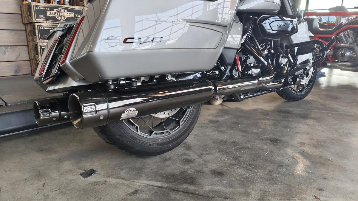FLHXSE CVO STREET GLIDE 