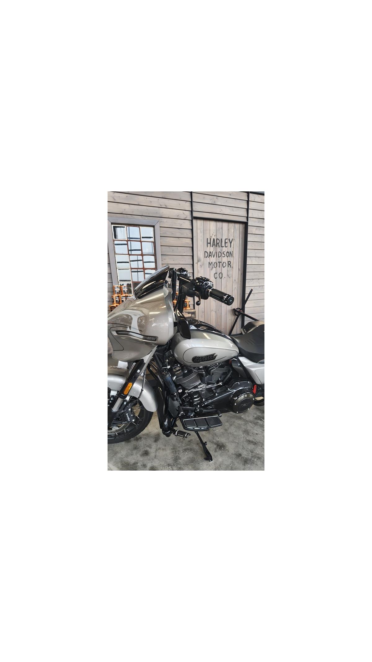 FLHXSE CVO STREET GLIDE 