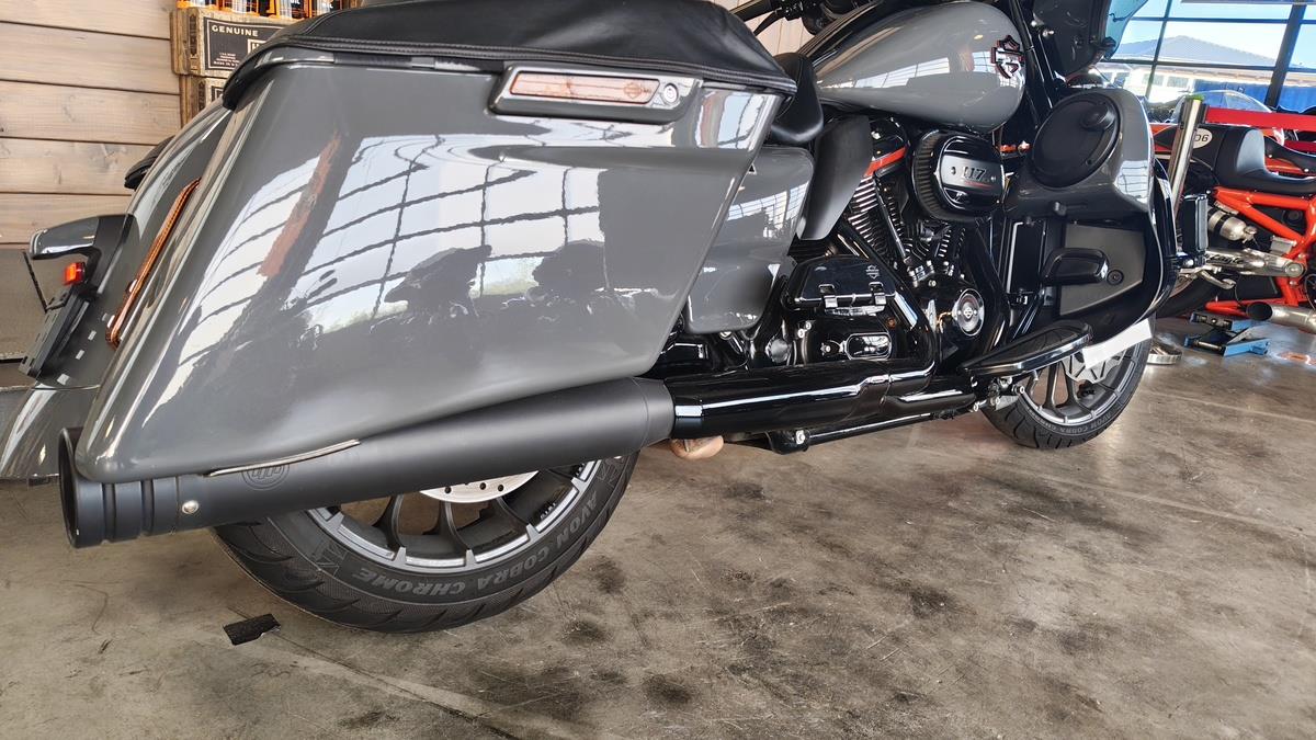 FLHXSE CVO STREET GLIDE 