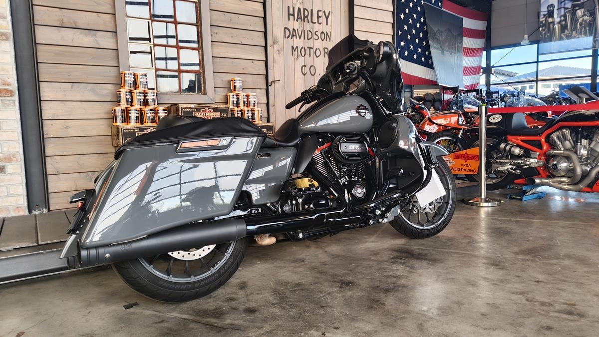 FLHXSE CVO STREET GLIDE 