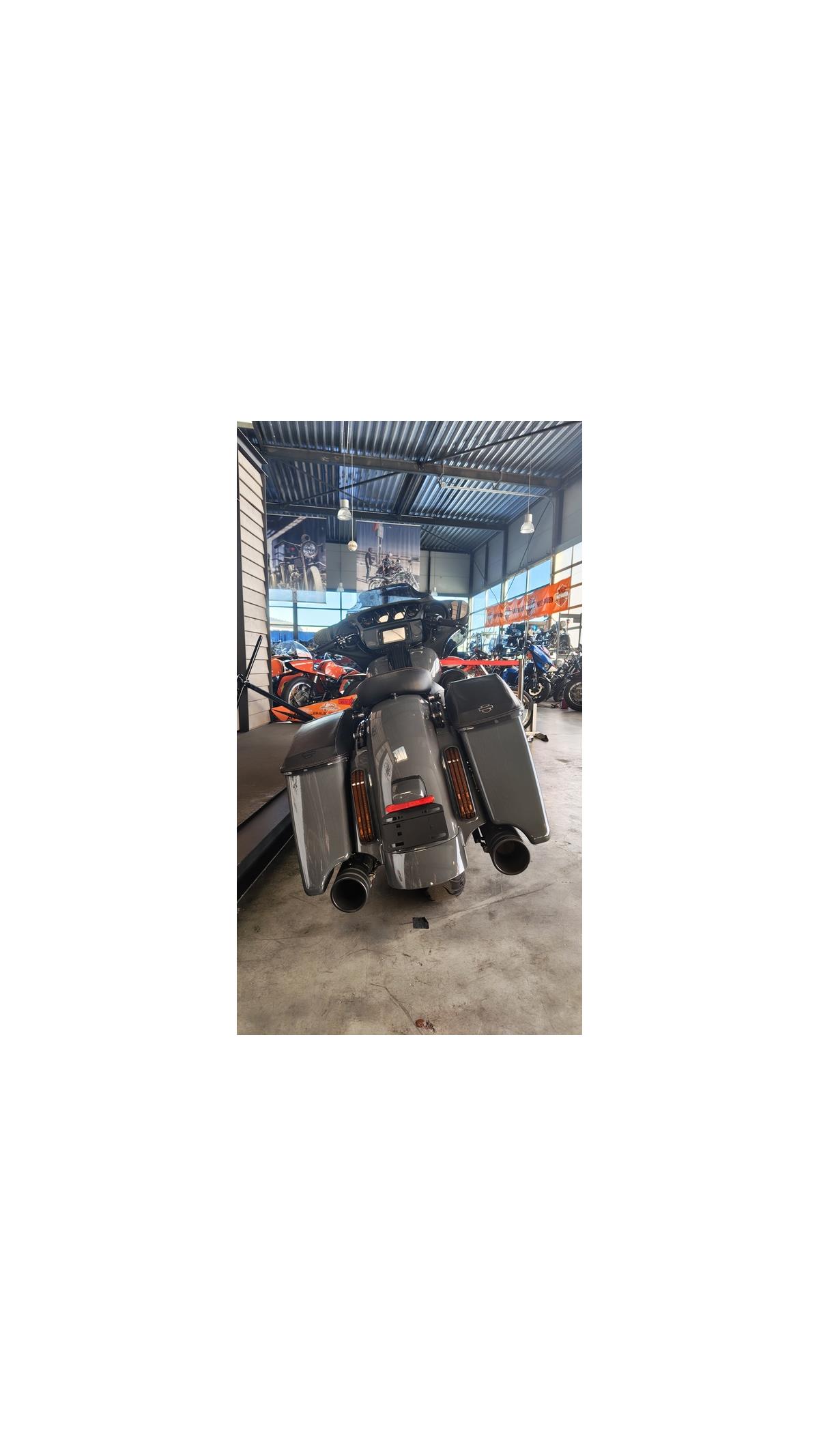 FLHXSE CVO STREET GLIDE 