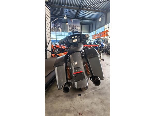FLHXSE CVO STREET GLIDE 