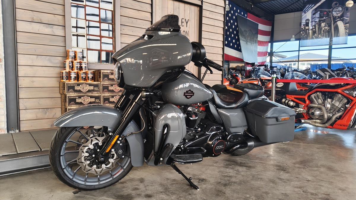 FLHXSE CVO STREET GLIDE 