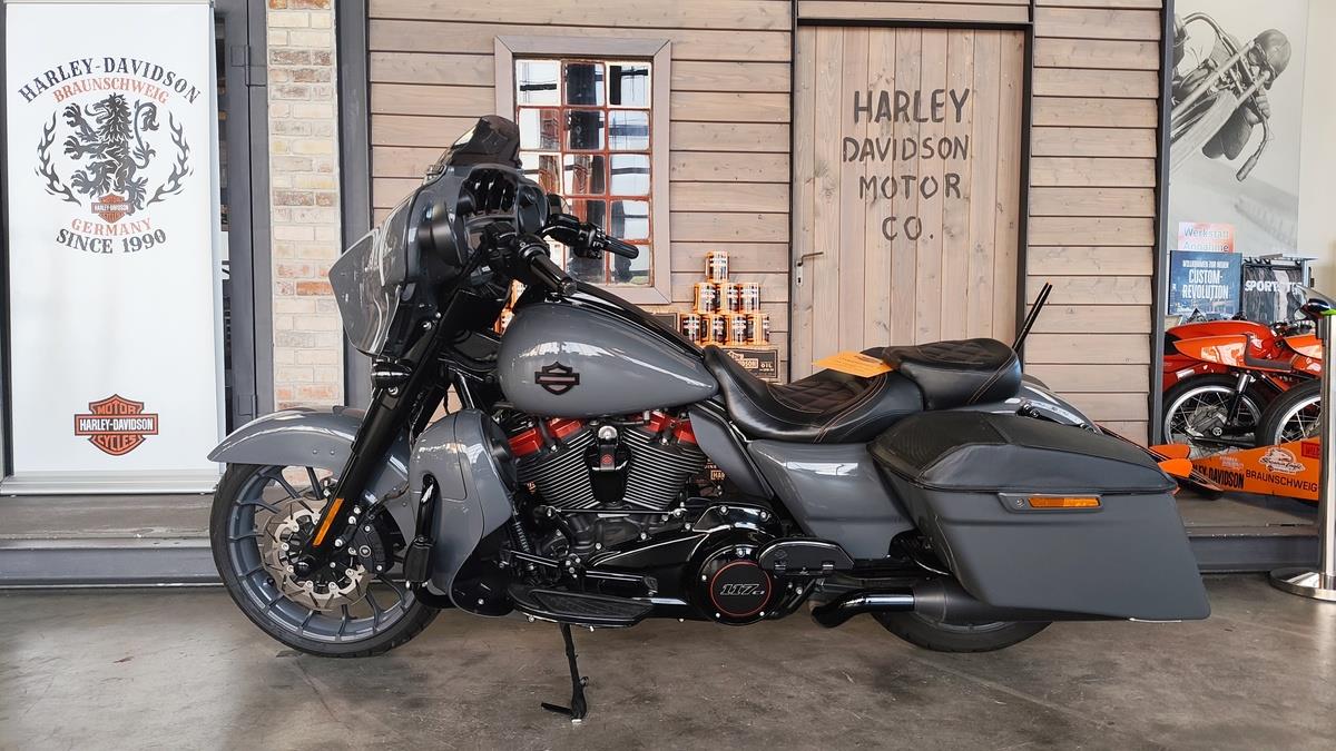FLHXSE CVO STREET GLIDE 