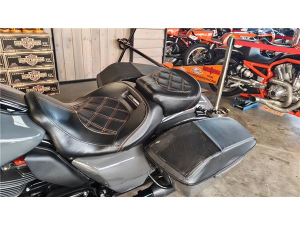 FLHXSE CVO STREET GLIDE 