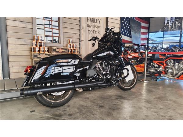FLHXST Street Glide ST 