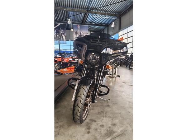 FLHXST Street Glide ST 