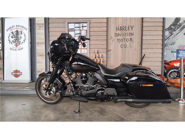 FLHXST Street Glide ST 