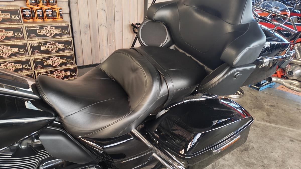 FLTRU ROAD GLIDE ULTRA 