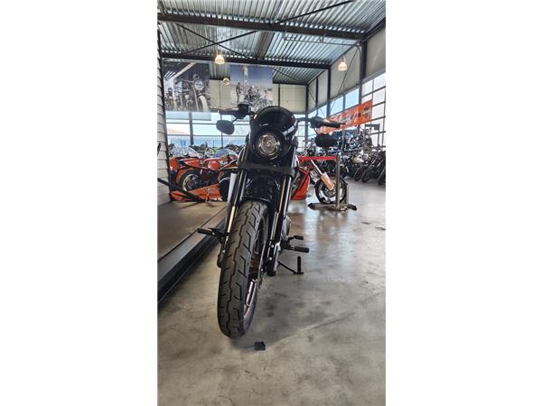FXLRS LOW RIDER S 